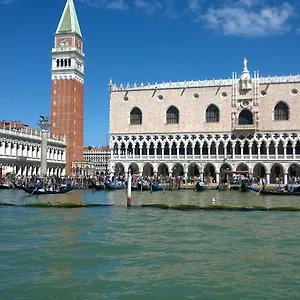  Appartamento In Back To San Marco Tourist