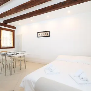 Apartmán Bricola Biennale, Benátky